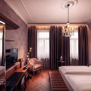 Boutique Donauwalzer Hotel